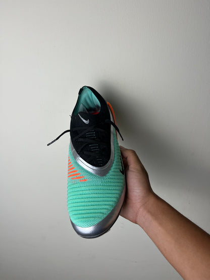 Nike Phantom 6 Low Cromo (Stock)