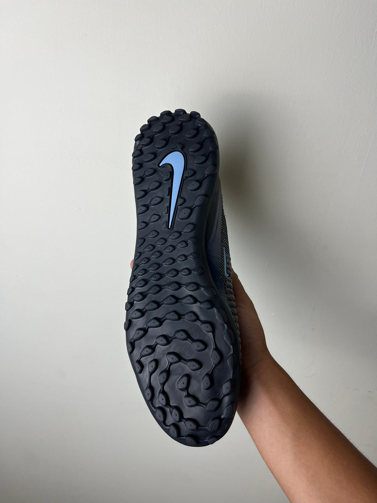 Nike Phantom 6 Low Shadow Pack TF (stock)