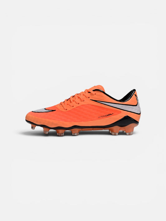 Nike Hypervenom Crimson