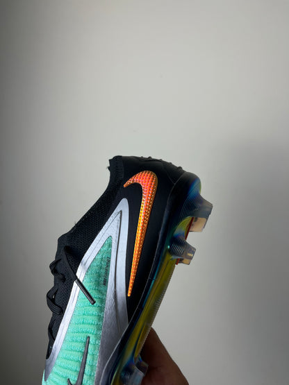 Nike Phantom 6 Low Cromo (Stock)