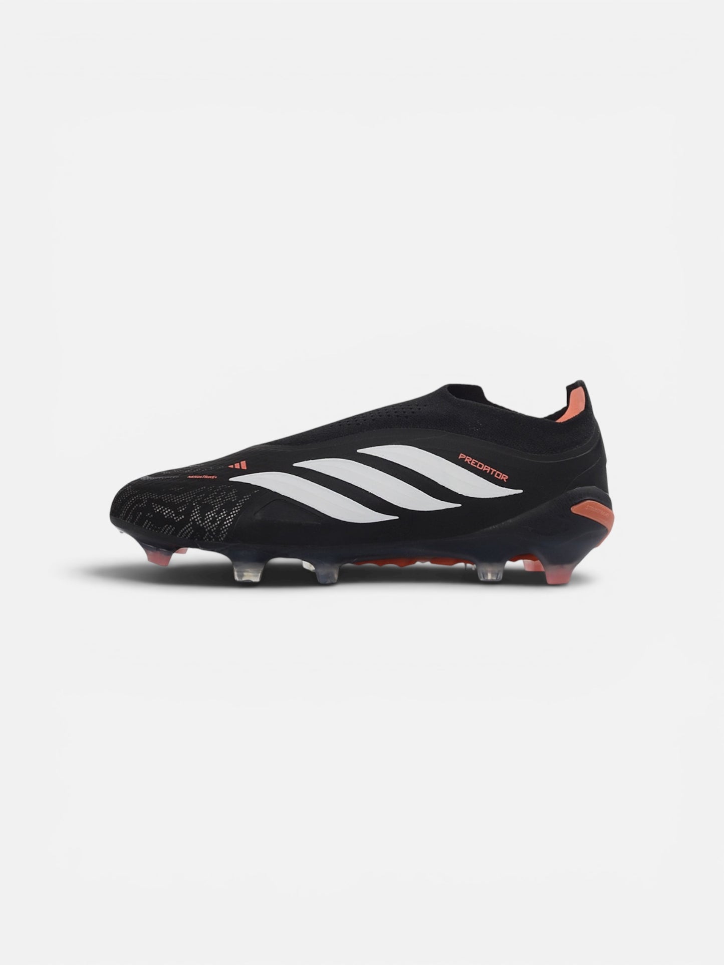 Adidas Predator DNA